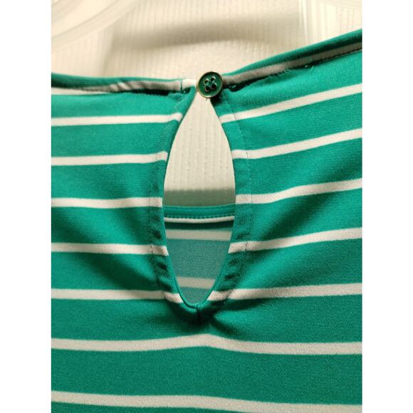 Chico's Size 1 (Medium) Green White Striped Flutter-Sleeve Keyhole-Back Top - Picture 5 of 8